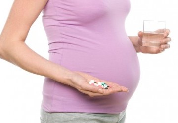 Integratori per la fertilità e la gravidanza: cosa prendere e cosa evitare