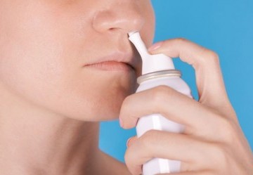I lavaggi nasali per prevenire le patologie da raffreddamento